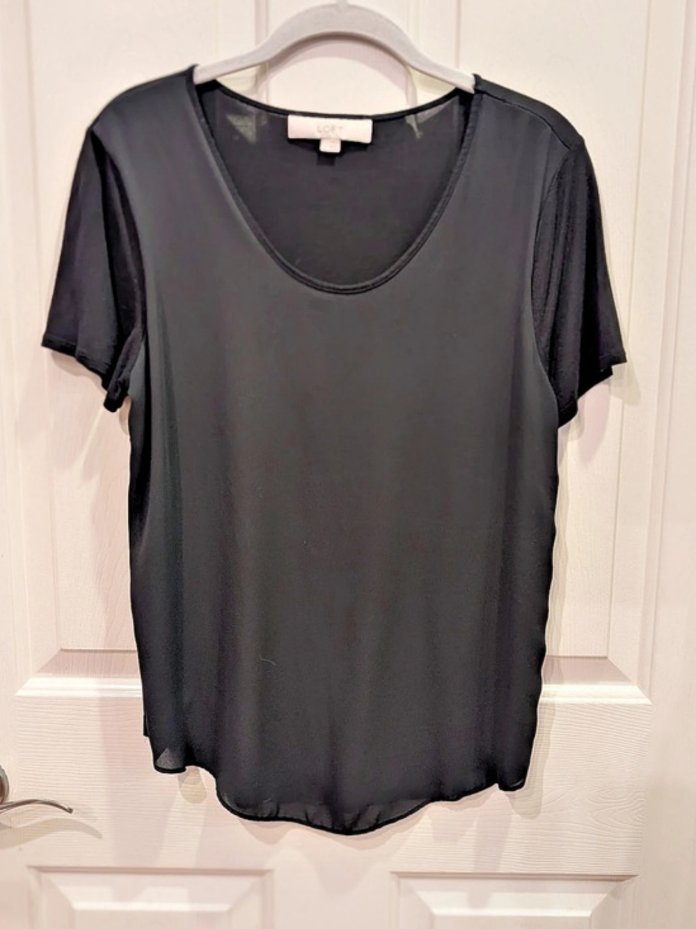 LOFT Short Sleeve Top in Black Size Small Like New